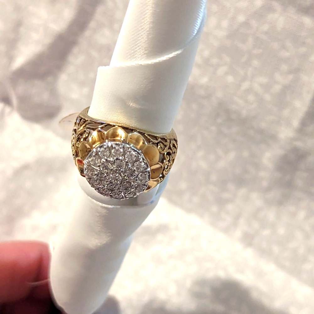 Gold tone mens jewelers sample ring